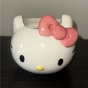 New Hello Kitty 2 wick Candle 🩷
•Apple Blossom Scent 🌸 • No  Shipping